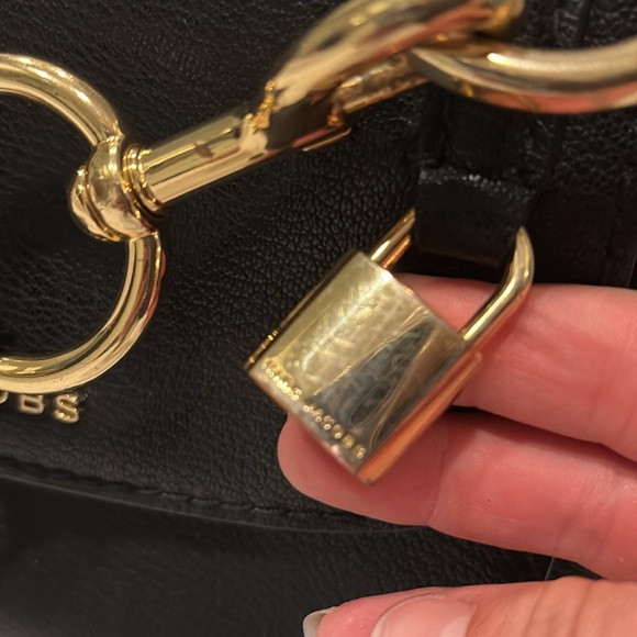 Marc Jacob’s Black Leather shoulder strap bag - Picture 7 of 9